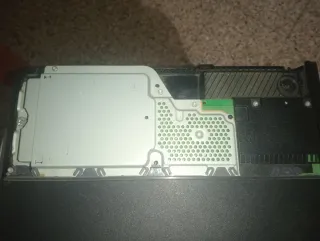 PS4 (PlayStation 4) Negra + Mando Original