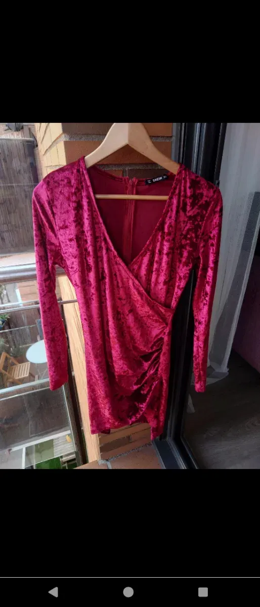 Vestido corto de terciopelo rosa/rojo