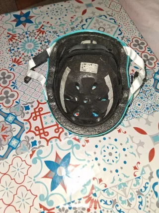 Patines Oxelo Talla 38 y Casco Azul