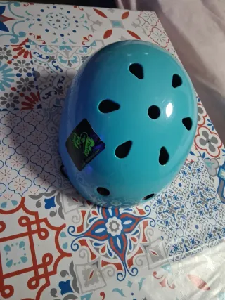 Patines Oxelo Talla 38 y Casco Azul