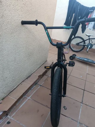 Bicicleta BMX Fiction BMX Negra