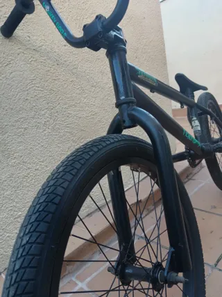 Bicicleta BMX Fiction BMX Negra