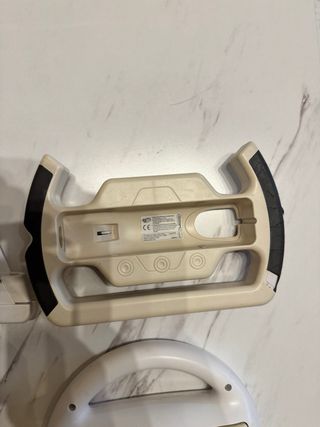 Accessori Wii: Volanti e Fucile