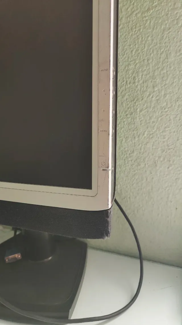 Monitor AOC Plata y Negro