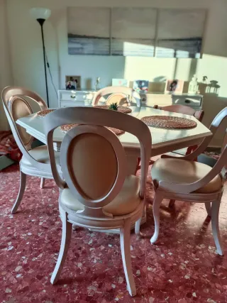 Mesa extensible octogonal y 6 sillas