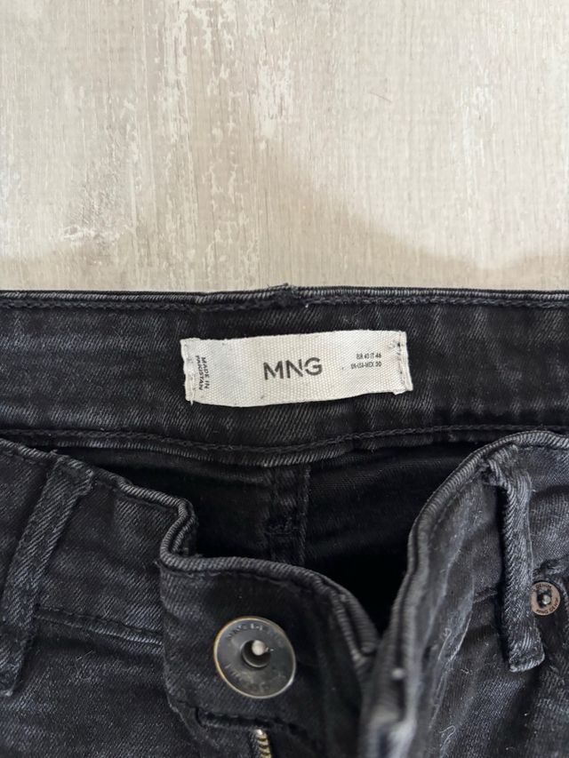 Pantalón Negro Mango Talla 32