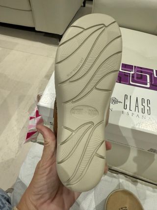 Sandalias talla 42 a estrenar