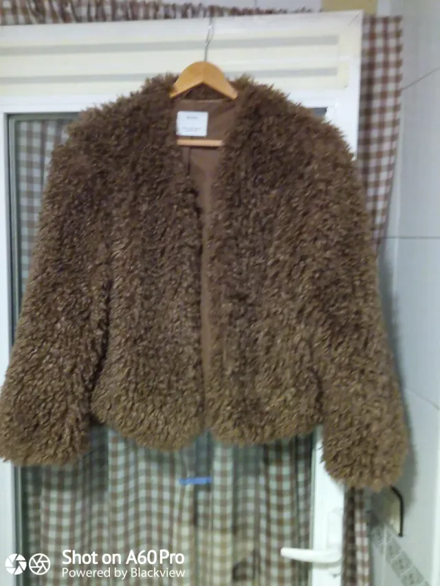 Cazadora pelo marrón