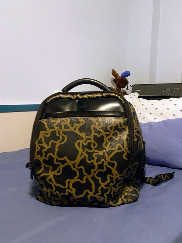 Mochila Tous Grande Negra y Dorada