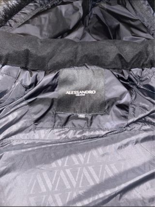 Chaqueta ALESSANDRO negra con capucha