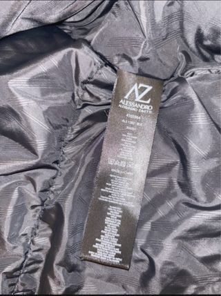 Chaqueta ALESSANDRO negra con capucha