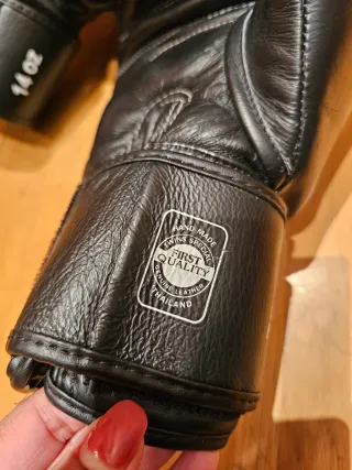 Guantes  Boxeo Muay Thai Twins 14 OZ Negros