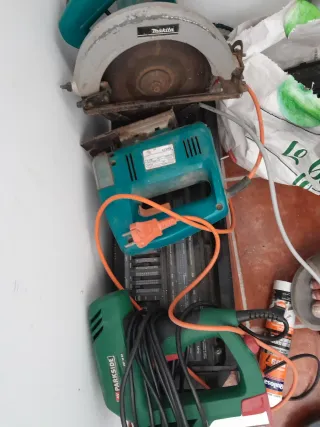 2 circulares grapadora lijadoras trompo y caladora