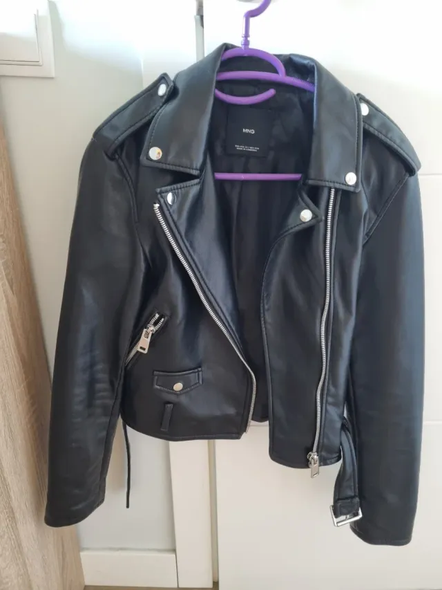 Cazadora cuero Mango negra