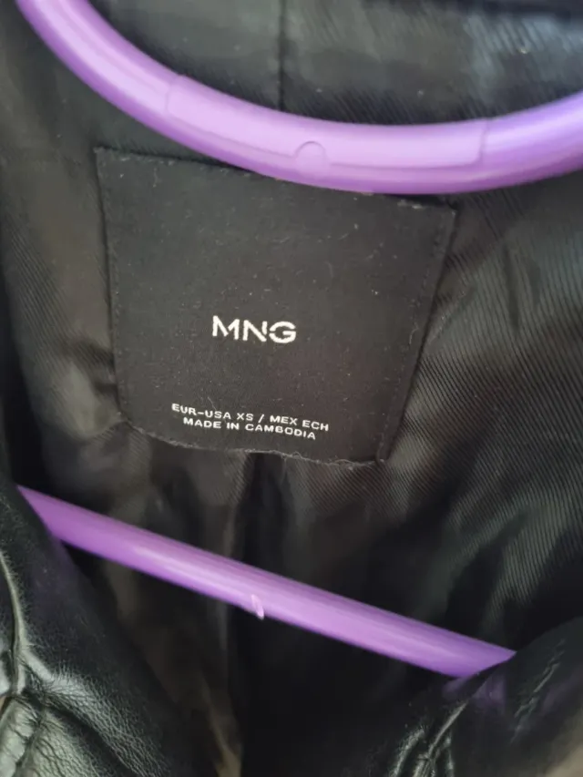 Cazadora cuero Mango negra