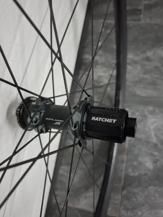 Ruedas DT Swiss CRC 1400 Spline 24