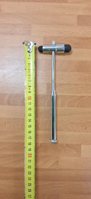 Martillo de reflejos, macizo