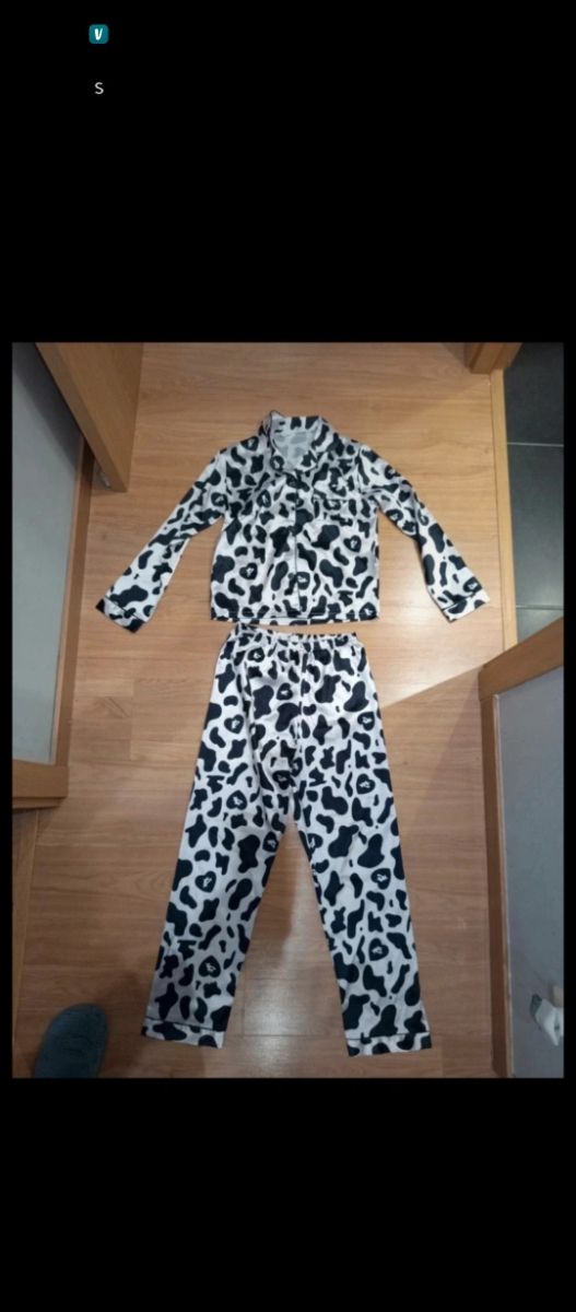 Pijama de raso 12 años Nuevo