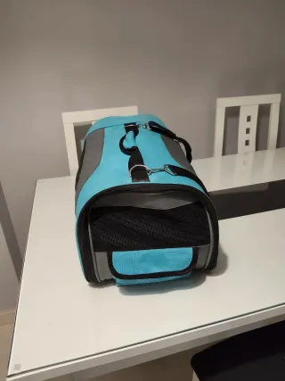 Transportin semi rígido para mascotas azul y gris