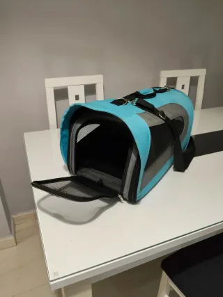 Transportin semi rígido para mascotas azul y gris