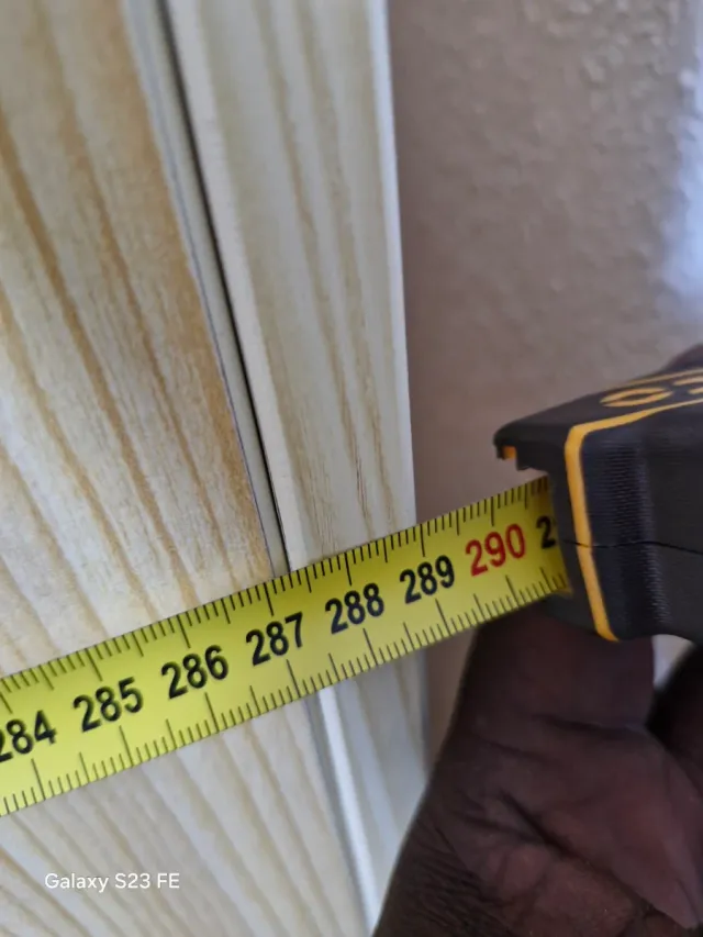 Armario puente madera color beige y marrón