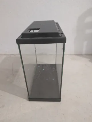 Pecera de cristal y plástico 20-25 litros