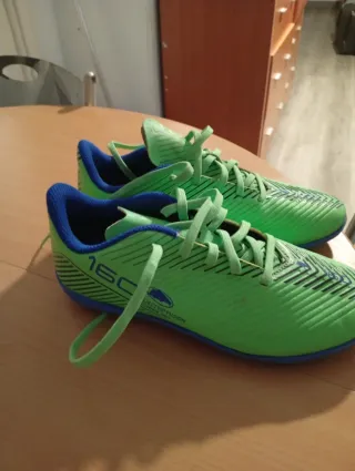 Zapatos de fútbol Adidas Talla 40