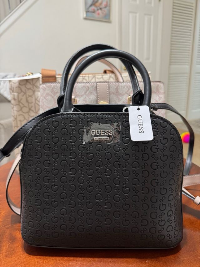 Bolsos GUEES- CALVIN KLEIN Originales Nuevos.