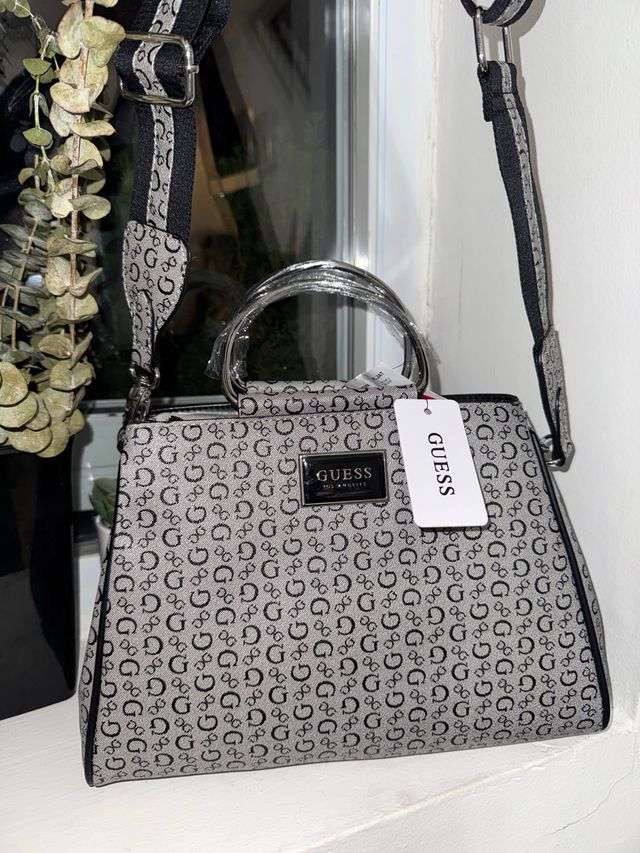 Bolsos GUEES- CALVIN KLEIN Originales Nuevos.