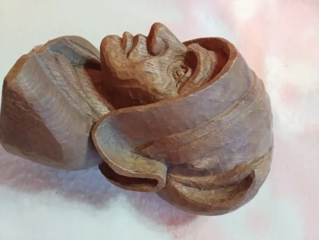 Figura tallada madera antigua