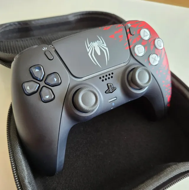 Mando PS5 Spider-Man Edición Especial