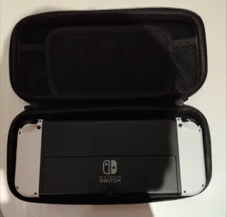 Nintendo Switch OLED Blanca + Funda