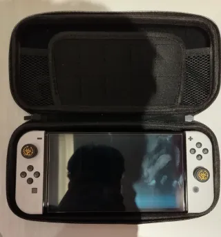 Nintendo Switch OLED Blanca + Funda