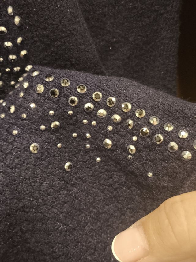 Jersey azul marino con brillantes