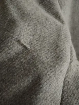 Abrigo gris doble botonadura