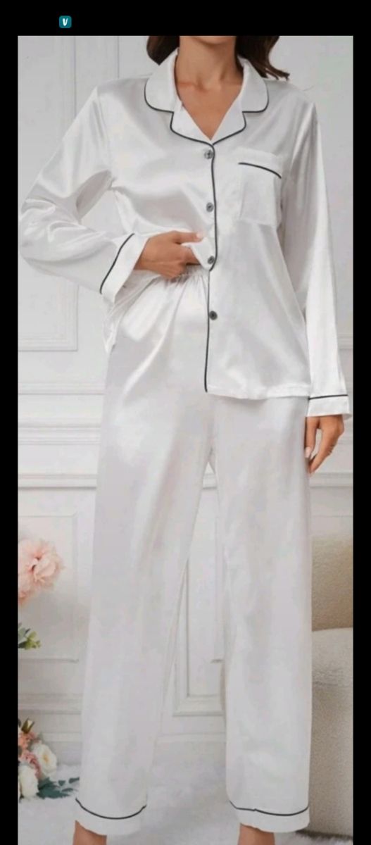 Pijama satén blanco talla M