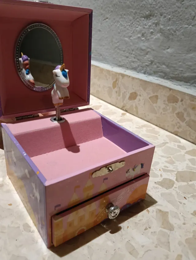 Caja de música unicornio espejo