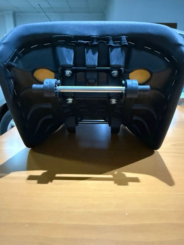 Asiento Moto Triumph 3D Mesh Bajo Conductor