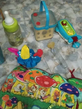 Lote de cosas para bebé