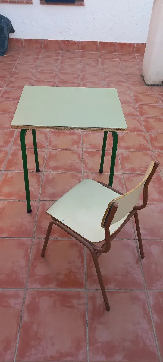 Mesa y Silla Vintage Madera y Metal