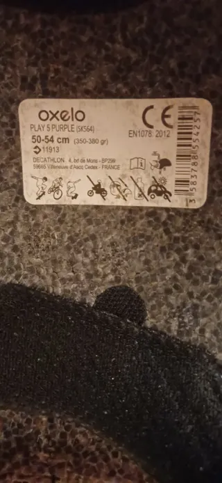 Patines Oxelo Talla 32-35 y Casco en color morado