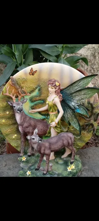 Piatto LES Alpes Fata e Cervi bello pesino h 28