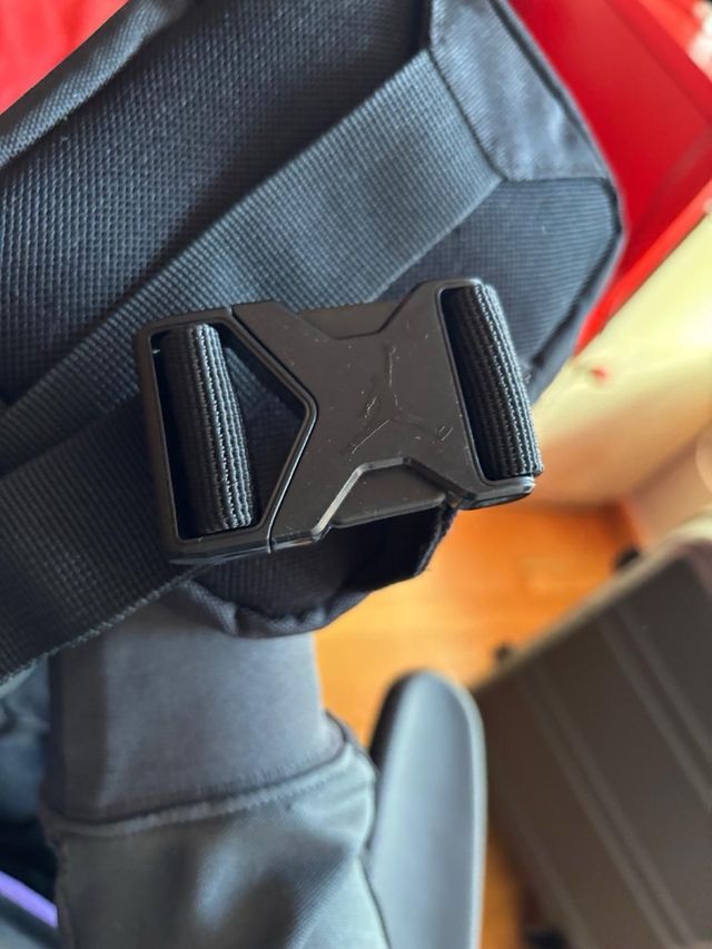 Riñonera Jordan Negra