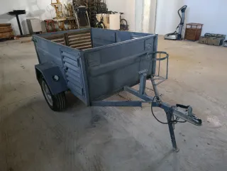 Remolque transporte animales y carga marca CARRO