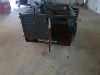 Remolque transporte animales y carga marca CARRO