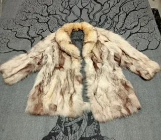 Abrigo piel zorro beige y marrón