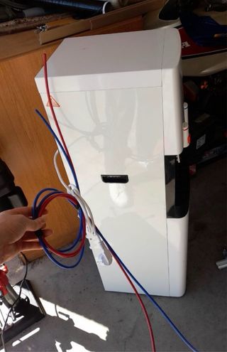 Fuente de agua caliente y fría