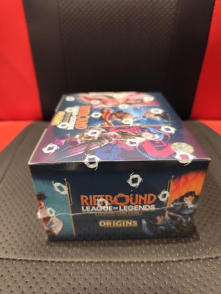 Caja de sobres League of Legends Origins