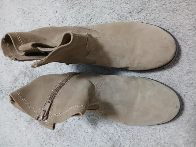 Botas de mujer beige