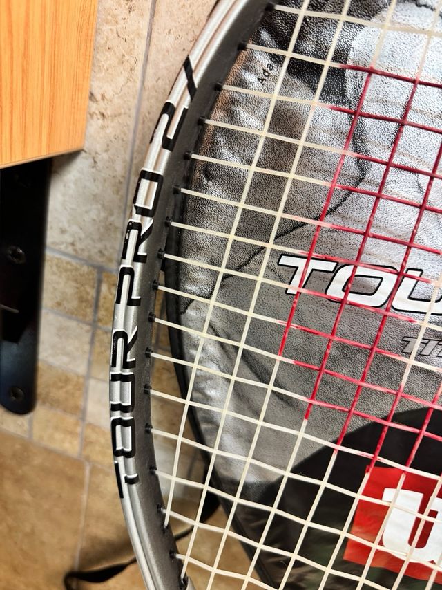 Raqueta de Tenis Wilson Tour Pro 27